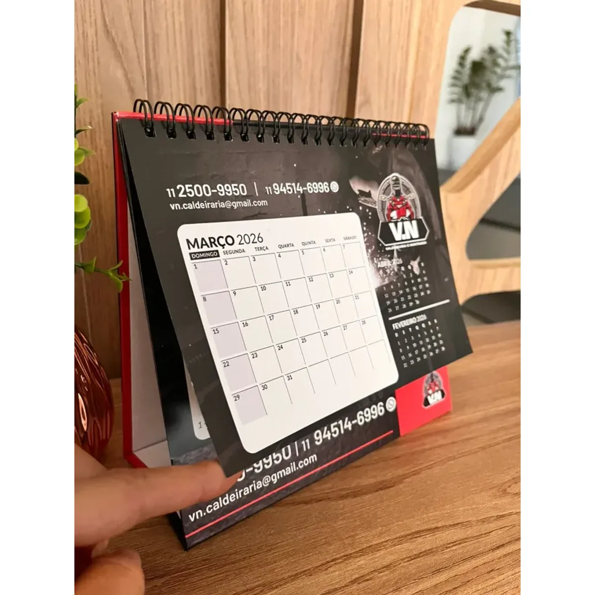 Calendário de Mesa Base Rígida 20x19cm 2027 — foto 2